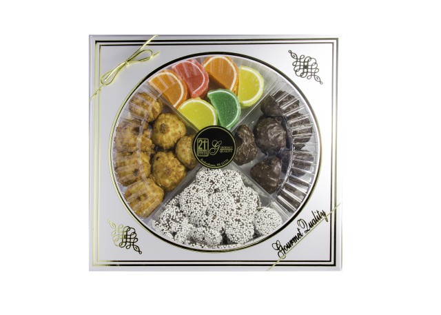 Candy & Macaroon Platter – Gift Box